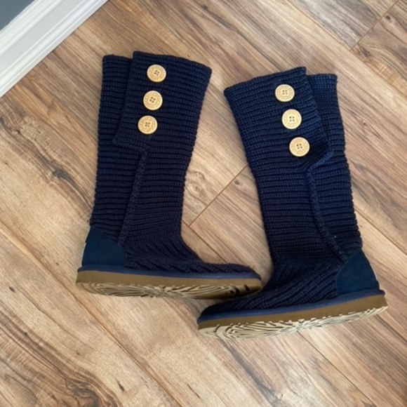 Ugg Shoes - Ugg Cardy Knit Boot - Navy Blue - Excellent Used Condition